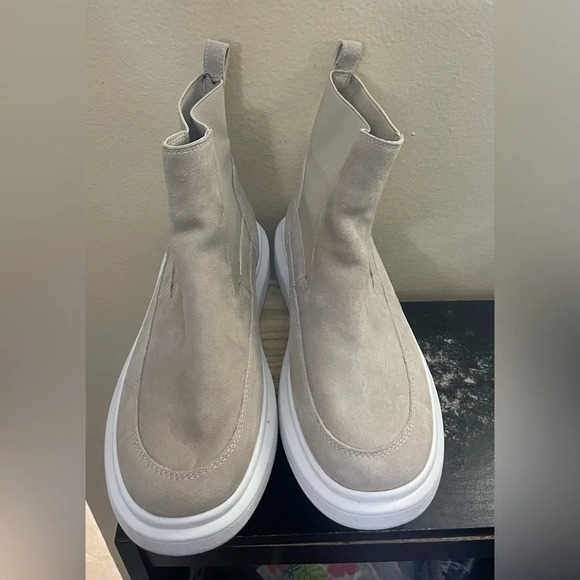 Nurture Atna Suede High Top Platform Sneaker Booties Khaki Comfort Size 11 - Picture 4 of 9